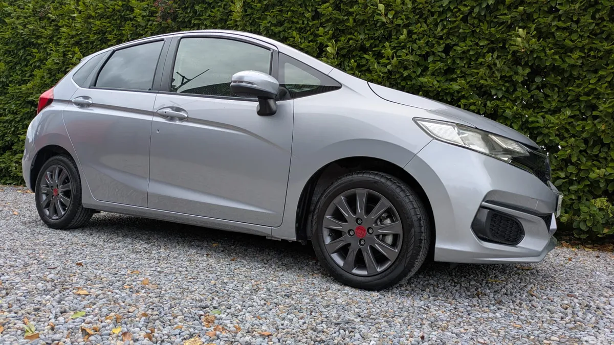 Honda Jazz Hatchback, Petrol, 2020, Silver