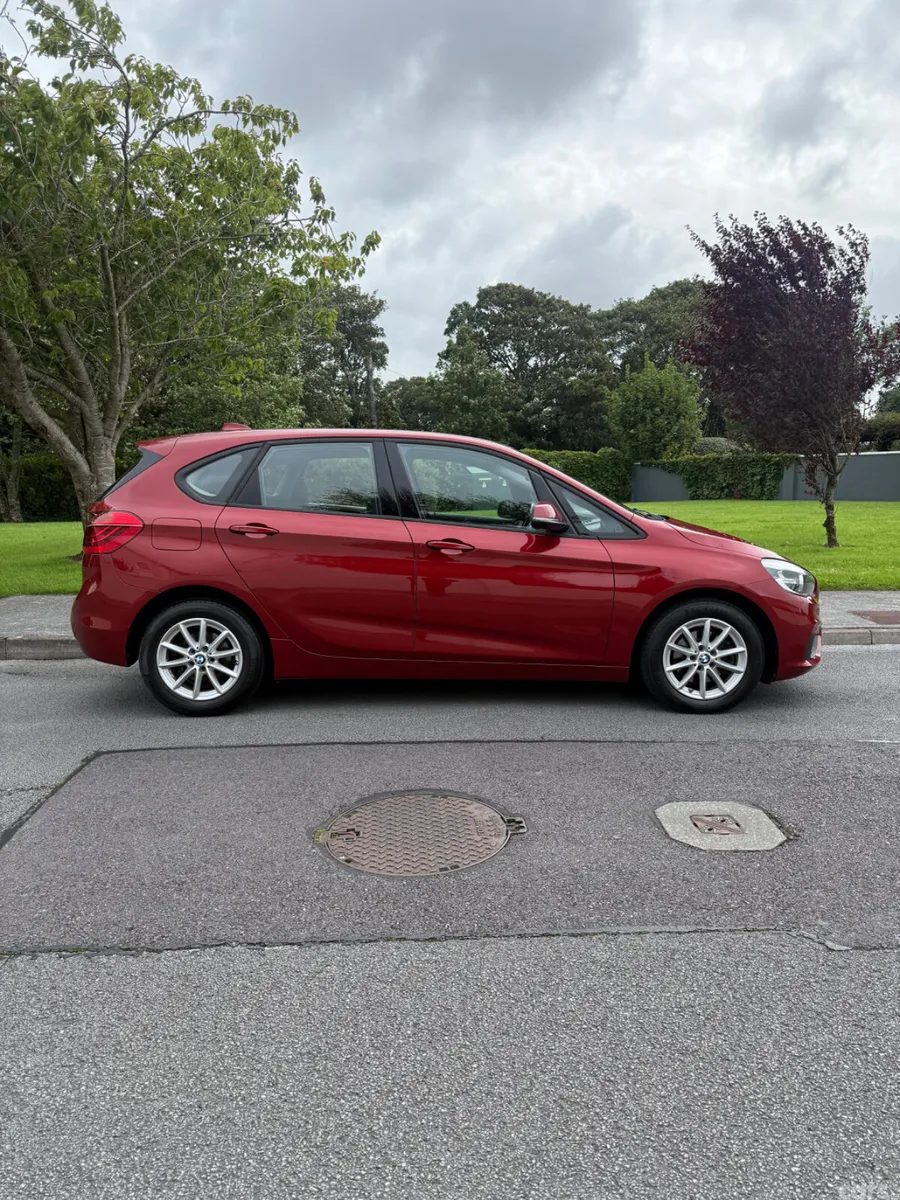 BMW 2-Series Hatchback, Diesel, 2015, Red