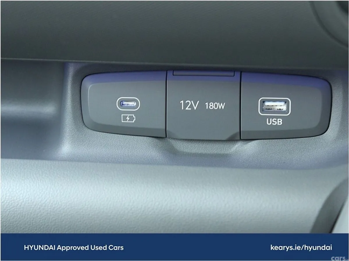 Hyundai INSTER Hatchback, Electric, 2027, Black