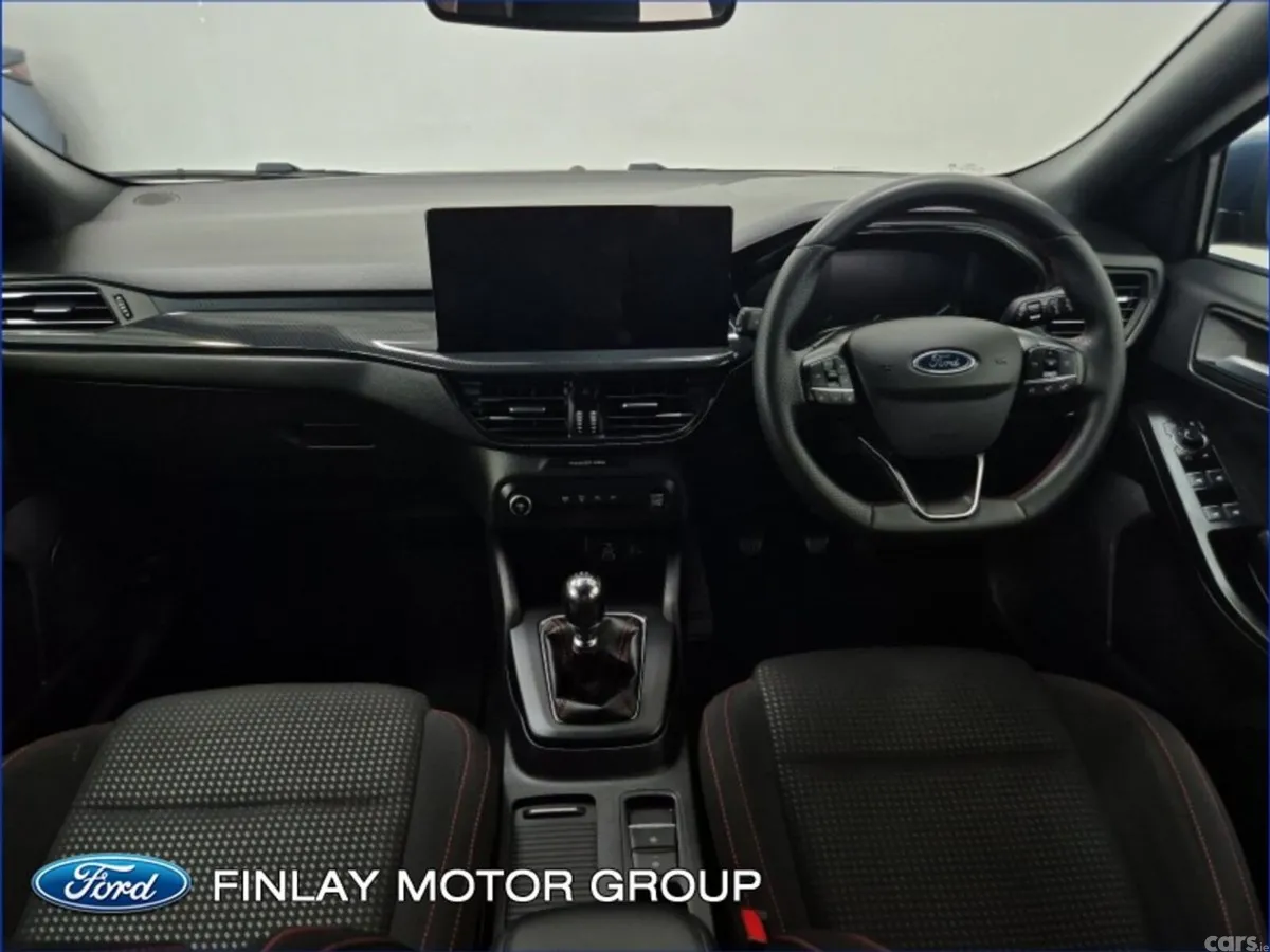 Ford Focus Hatchback, Petrol, 2023, Blue