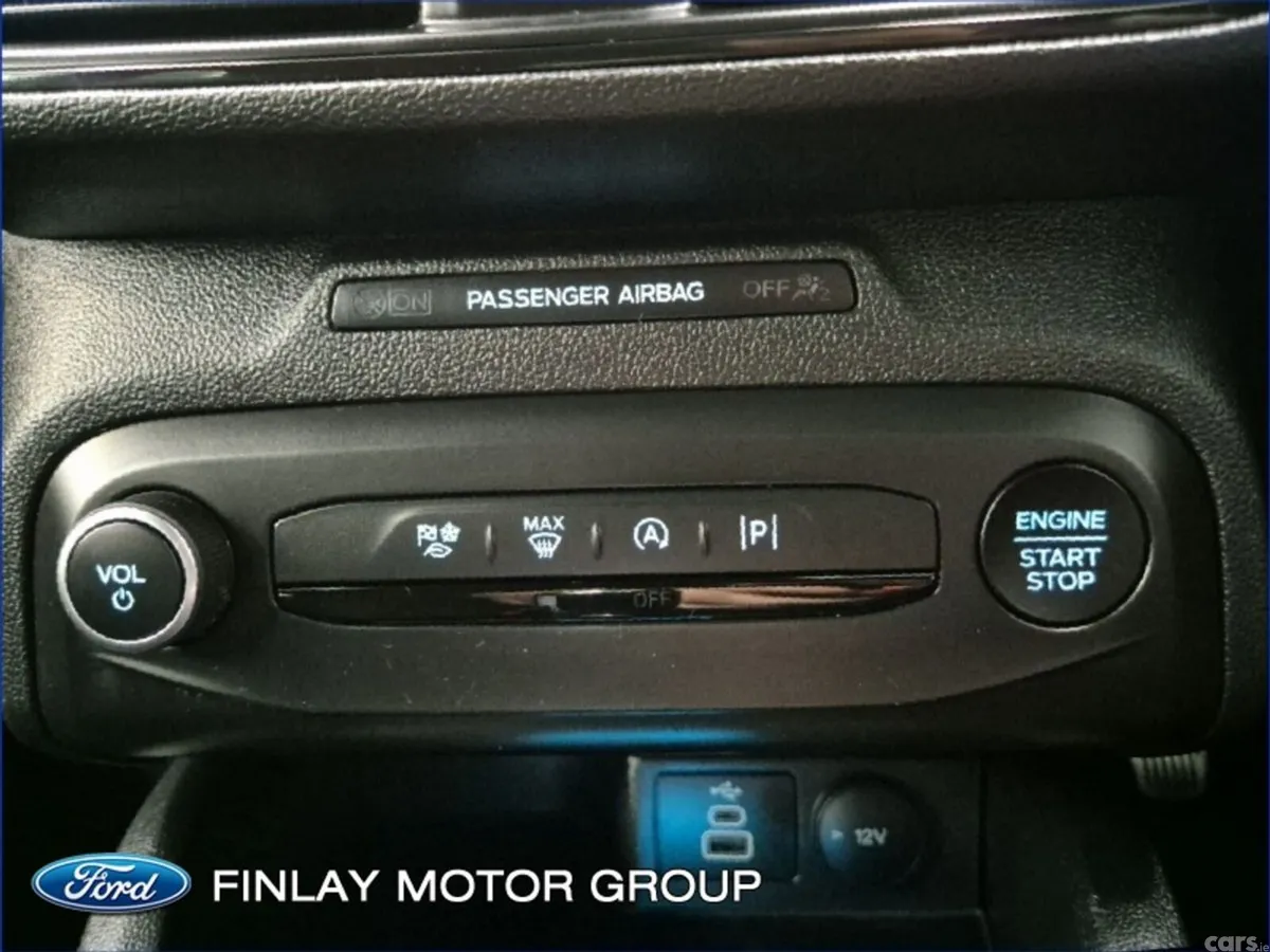 Ford Focus Hatchback, Petrol, 2023, Blue