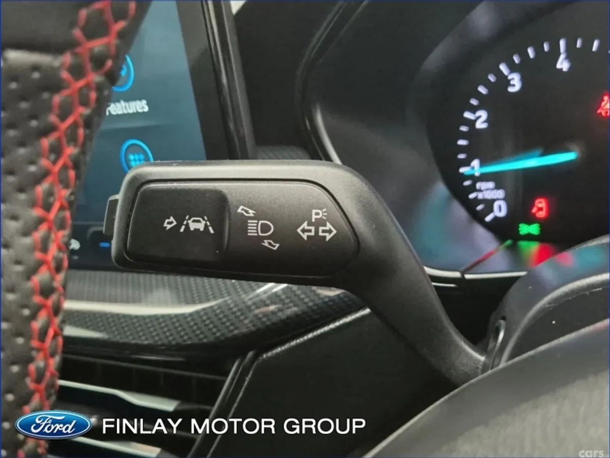 Ford Focus Hatchback, Petrol, 2023, Blue