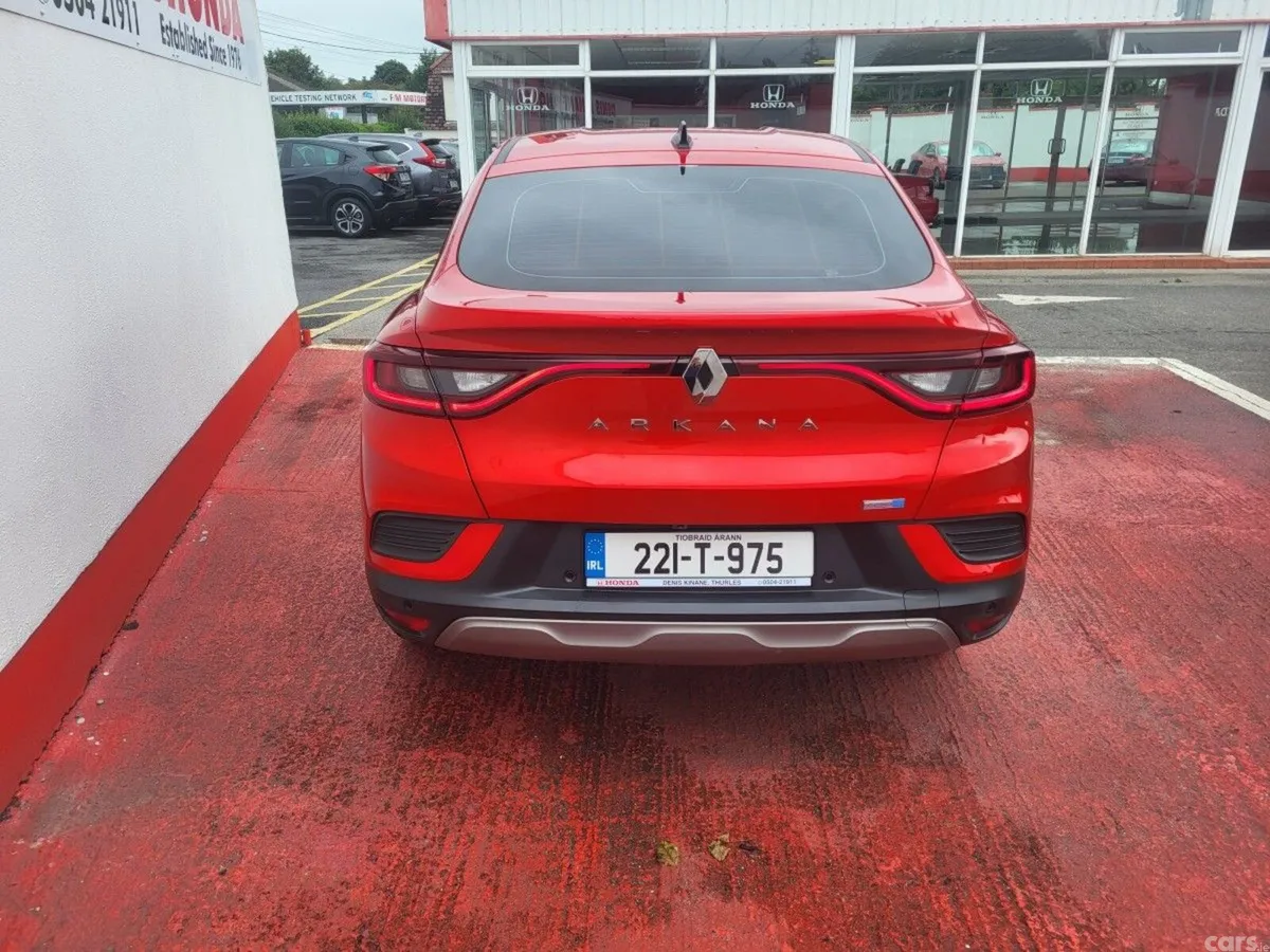 Renault Arkana Hatchback, Petrol, 2022, Red