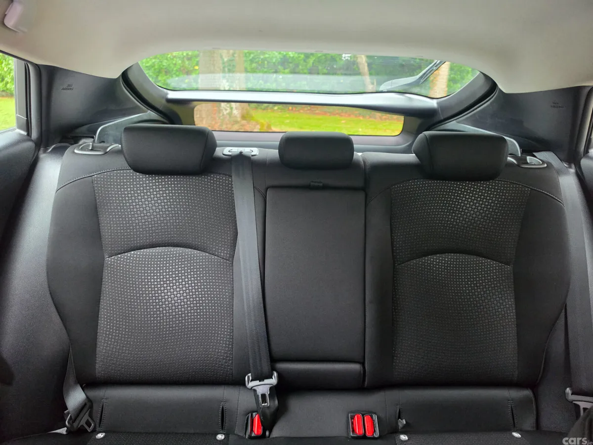 Toyota Prius Hatchback, Petrol Hybrid, 2020, White