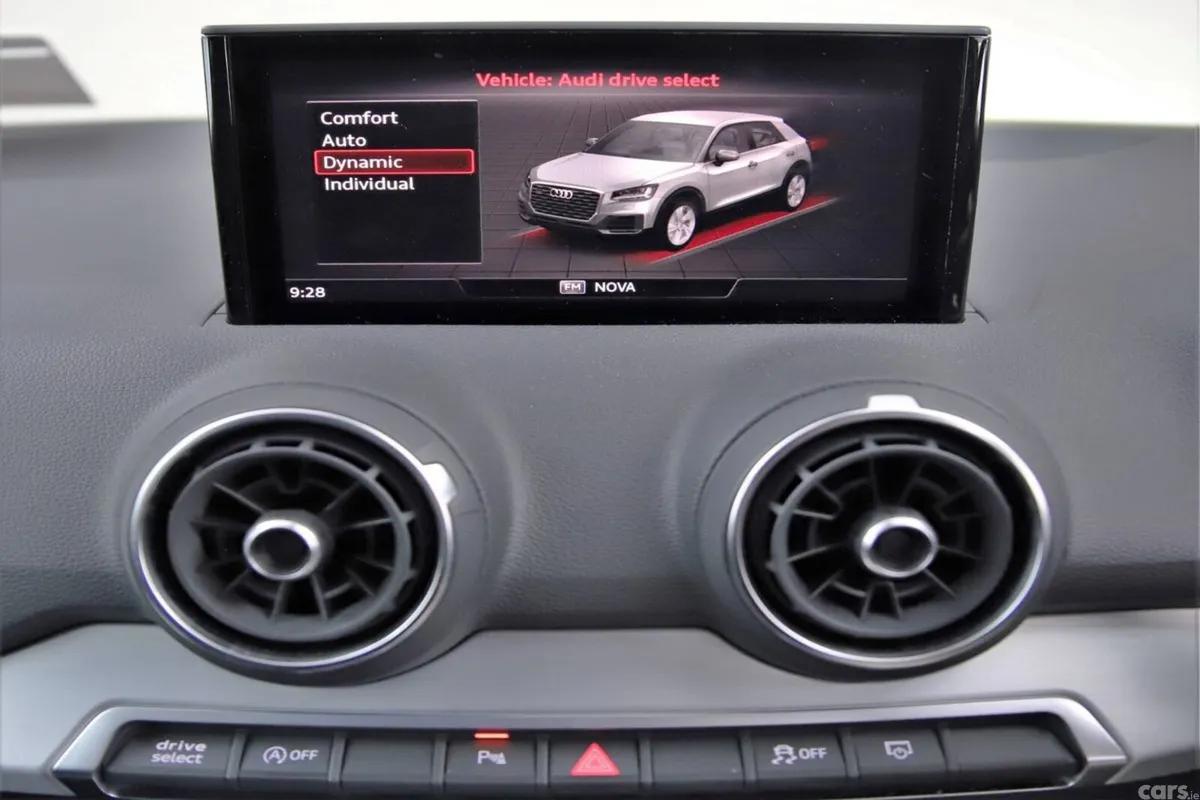 Audi Q2 SUV, Petrol, 2020, Red