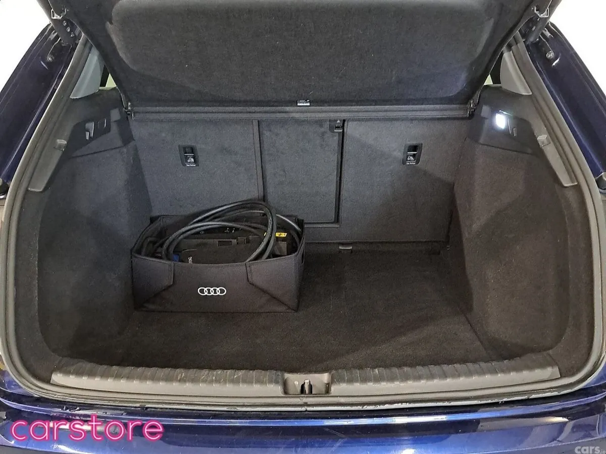 Audi e-tron SUV, Electric, 2023, Blue