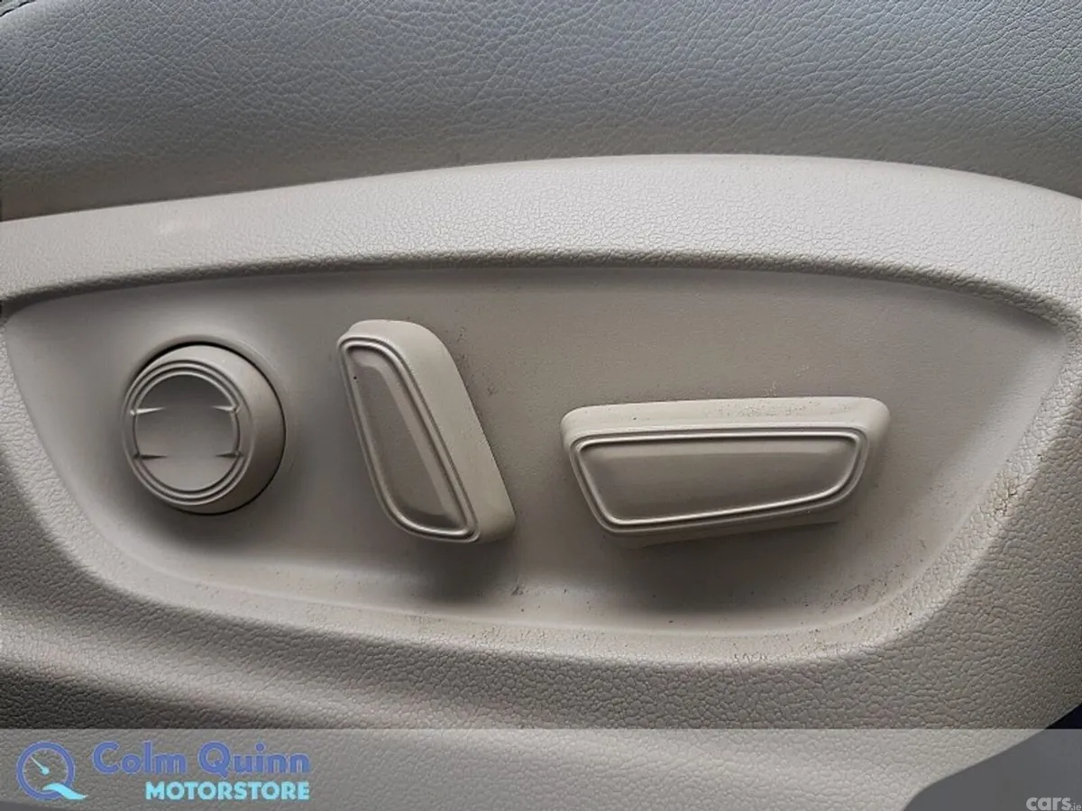 Toyota Camry Saloon, Petrol Hybrid, 2023, Brown