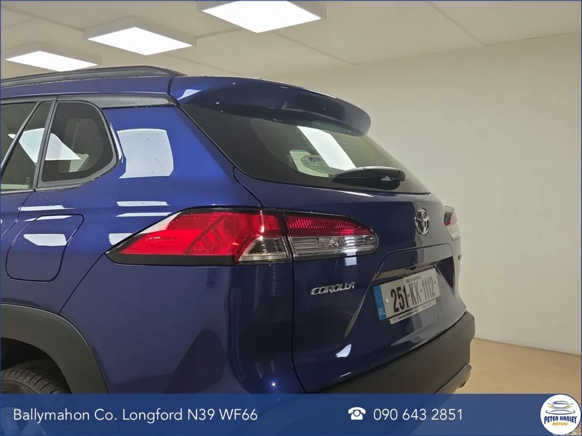 Toyota Corolla Cross Hatchback, Petrol Hybrid, 2025, Blue