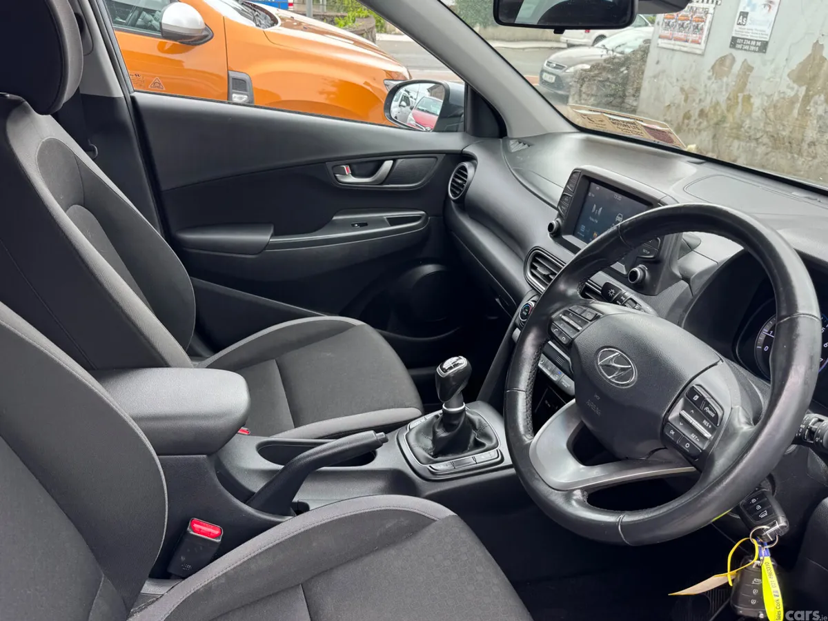 Hyundai KONA MPV, Petrol, 2018, Grey