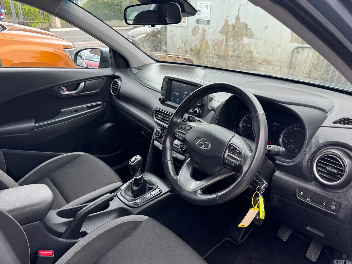 Hyundai KONA MPV, Petrol, 2018, Grey
