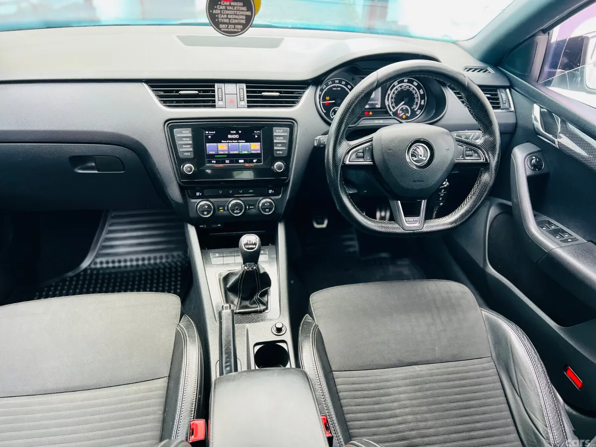 Skoda Octavia Hatchback, Diesel, 2014, White