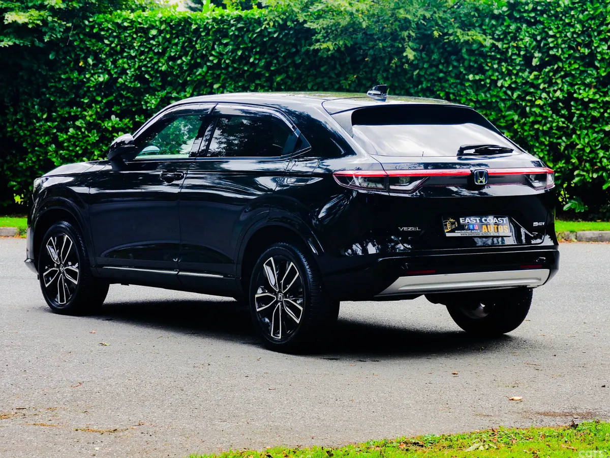 Honda Vezel SUV, Petrol Hybrid, 2021, Black