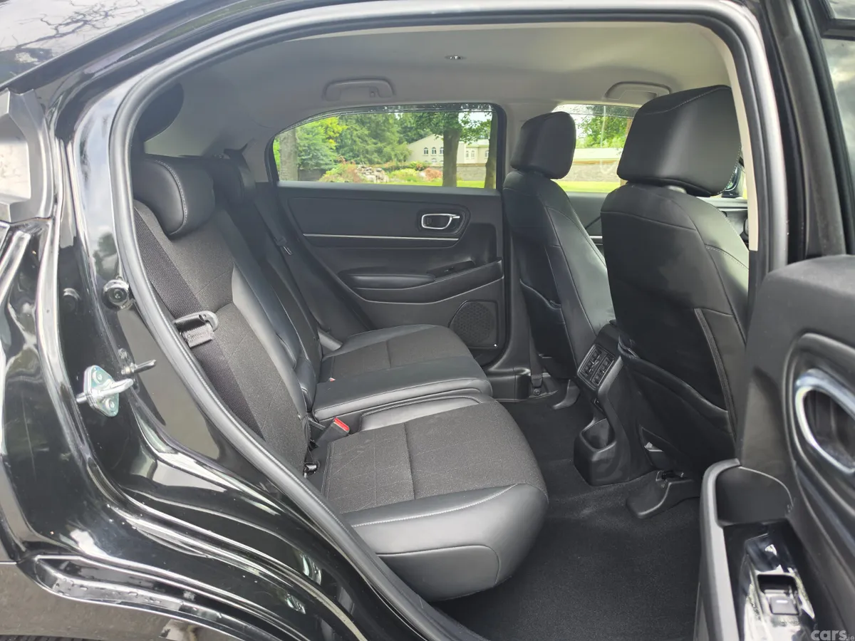 Honda Vezel SUV, Petrol Hybrid, 2021, Black