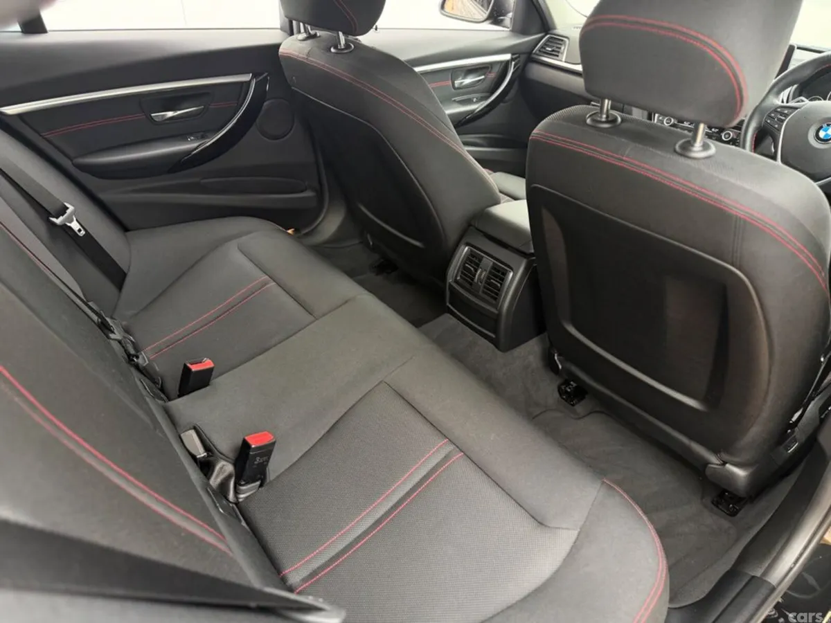 BMW 3-Series Saloon, Petrol Hybrid, 2018, Black
