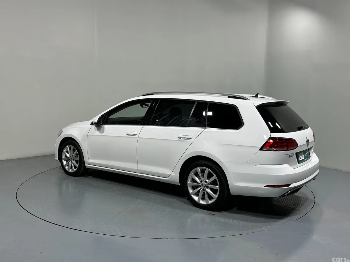 Volkswagen Golf Estate, Petrol, 2019, White