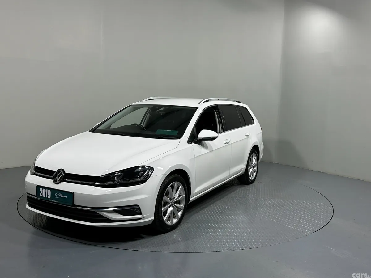Volkswagen Golf Estate, Petrol, 2019, White