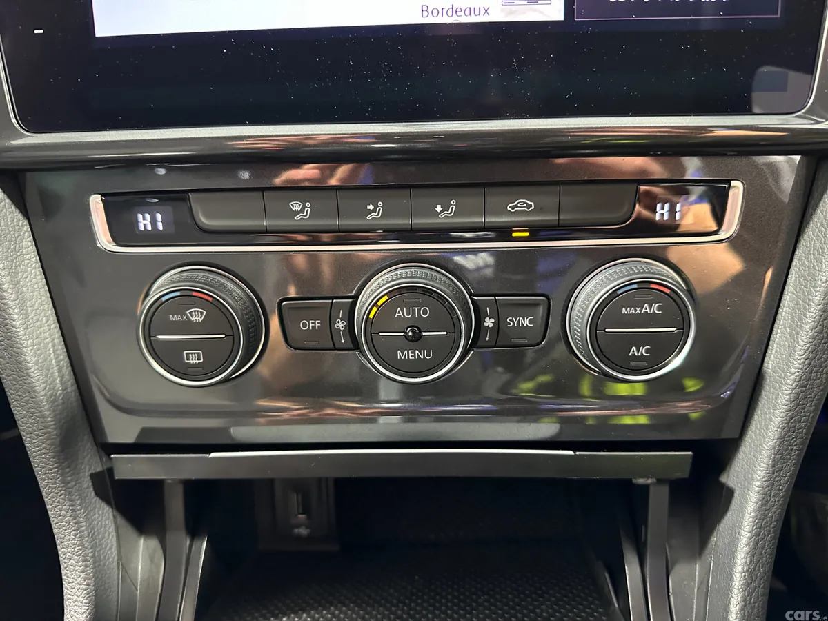 Volkswagen Golf Estate, Petrol, 2019, White