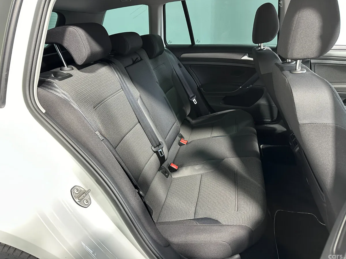 Volkswagen Golf Estate, Petrol, 2019, White