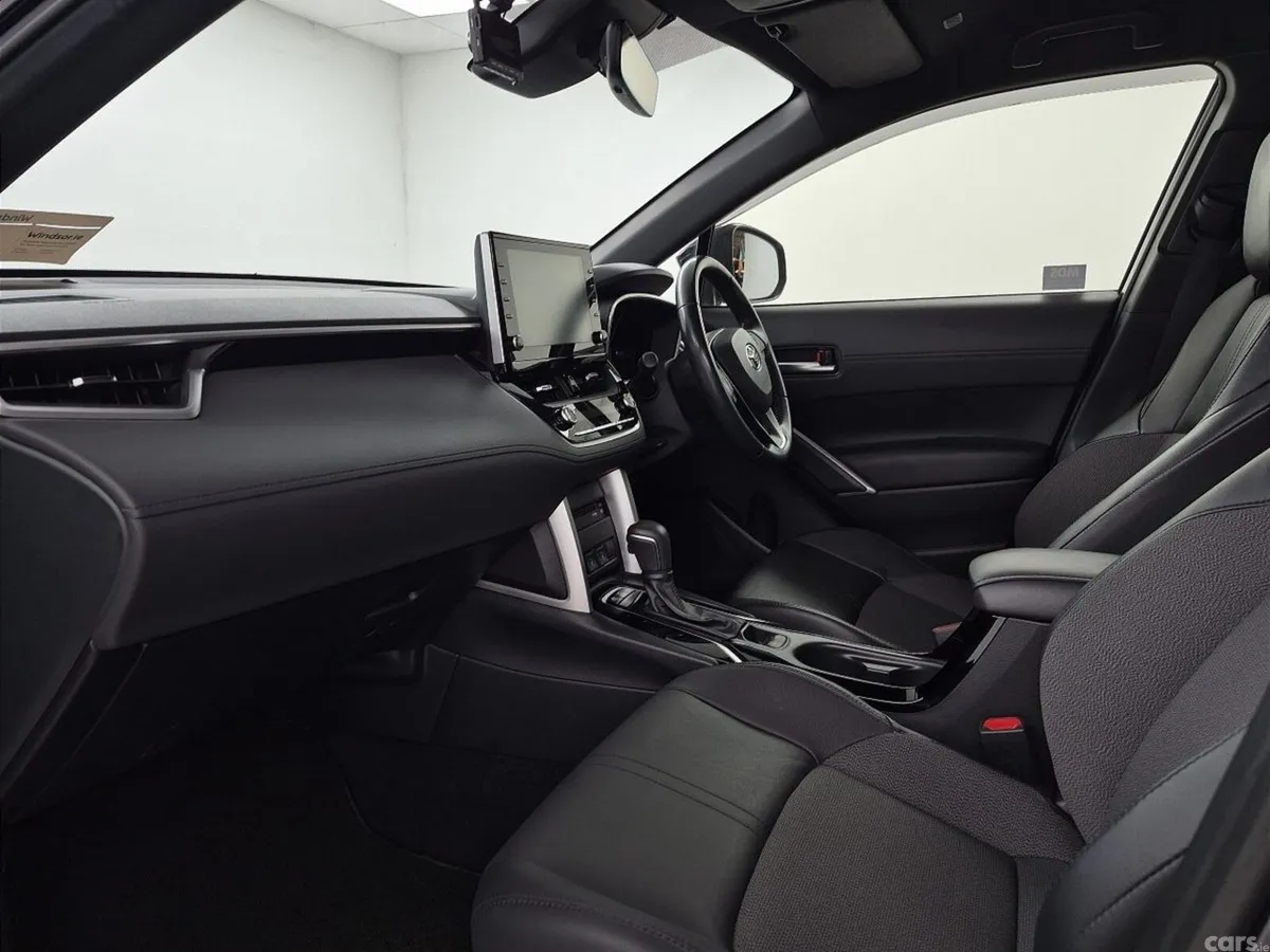 Toyota Corolla Cross SUV, Petrol Hybrid, 2023, Black