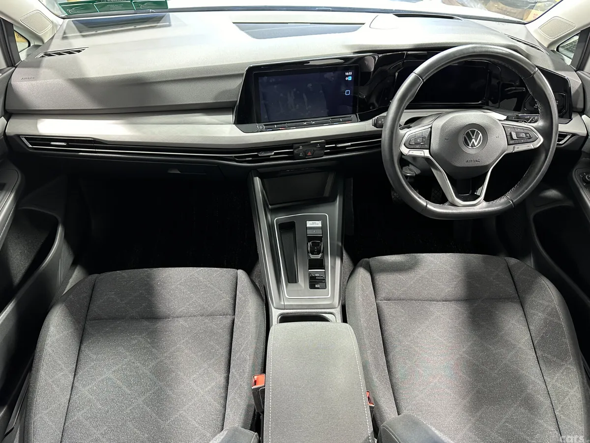 Volkswagen Golf Hatchback, Petrol, 2021, White