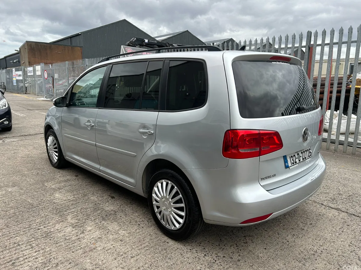 Volkswagen Touran MPV, Petrol, 2013, Silver