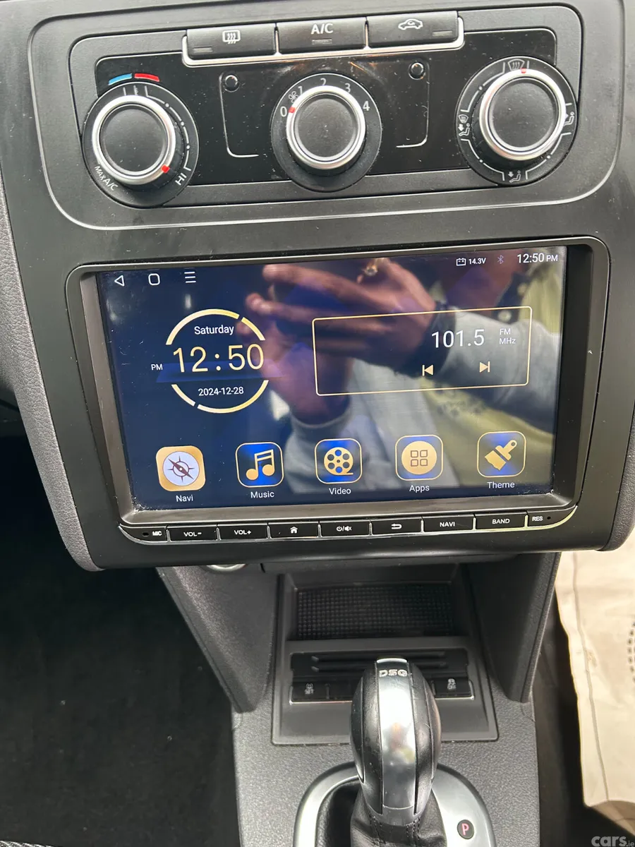 Volkswagen Touran MPV, Petrol, 2013, Silver