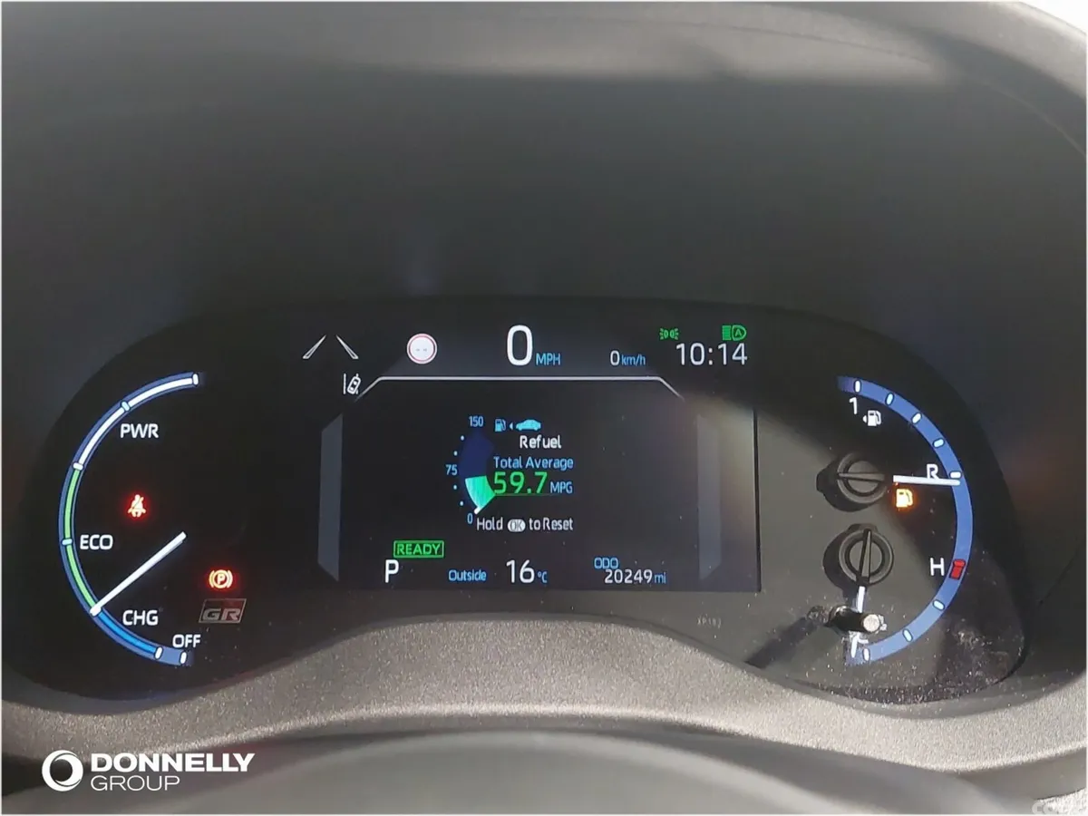 Toyota Yaris Cross Estate, Petrol Hybrid, 2023, Silver