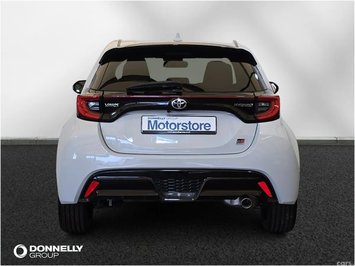 Toyota Yaris Hatchback, Petrol Hybrid, 2023, Grey