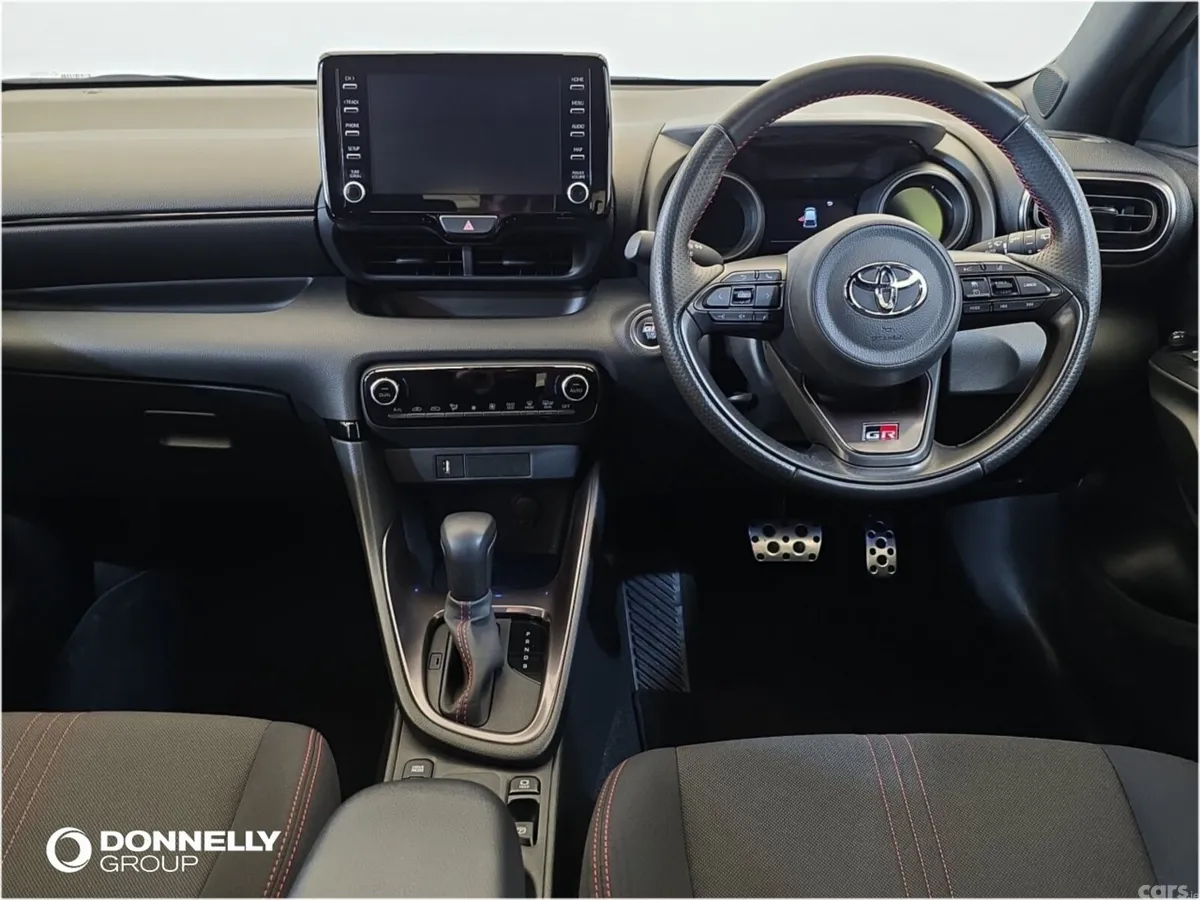 Toyota Yaris Hatchback, Petrol Hybrid, 2023, Grey