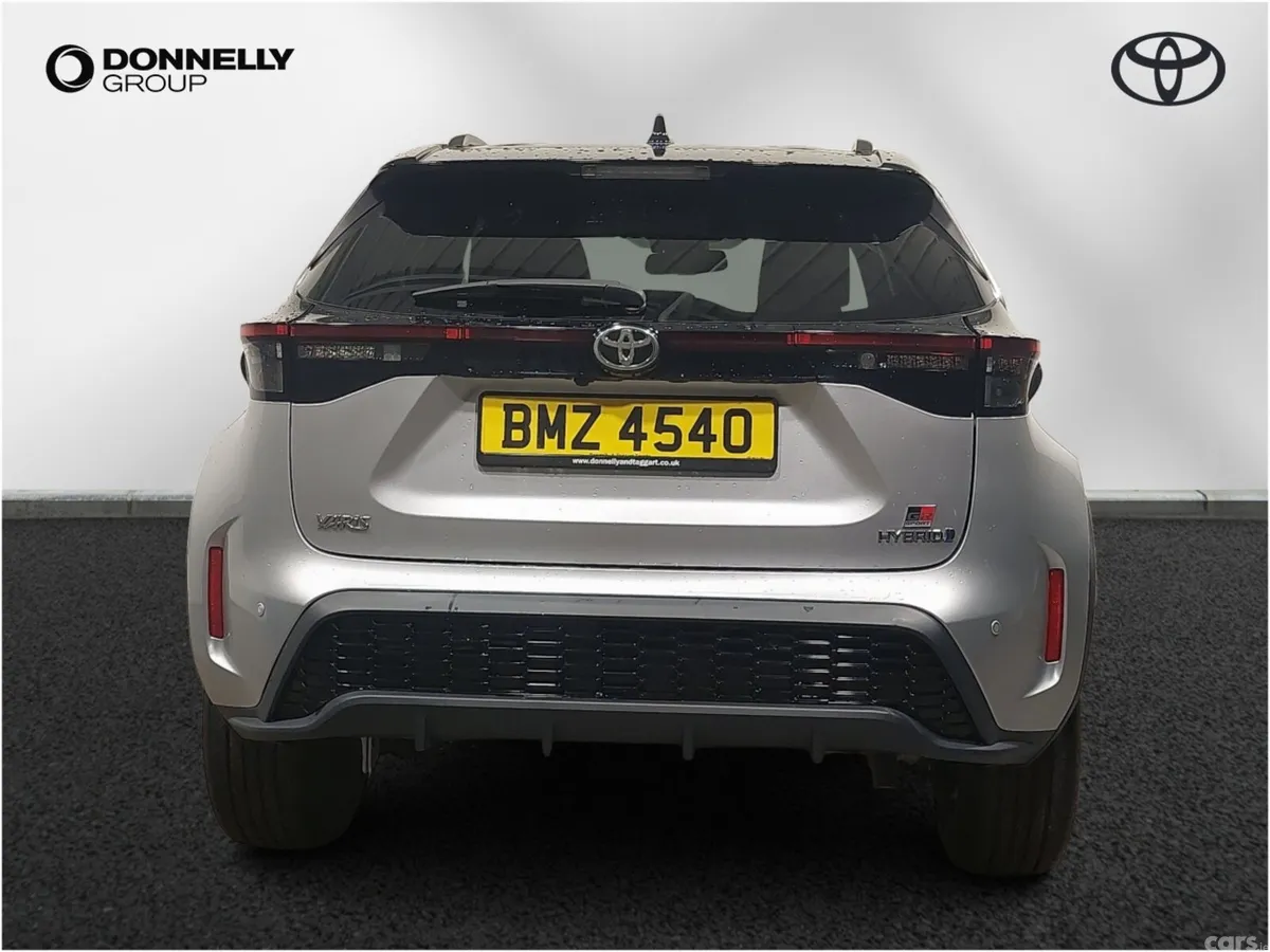 Toyota Yaris Cross Estate, Petrol Hybrid, 2023, Silver