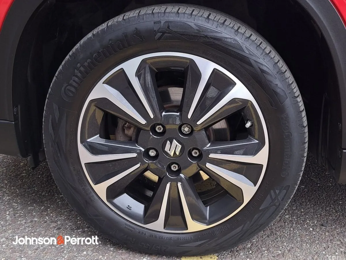Suzuki Vitara SUV, Petrol, 2023, Red