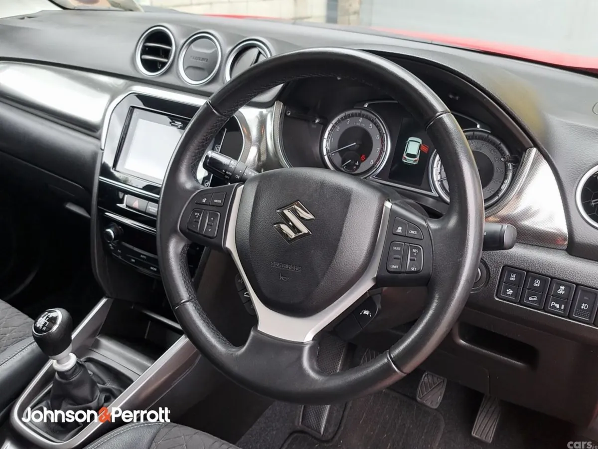 Suzuki Vitara SUV, Petrol, 2023, Red