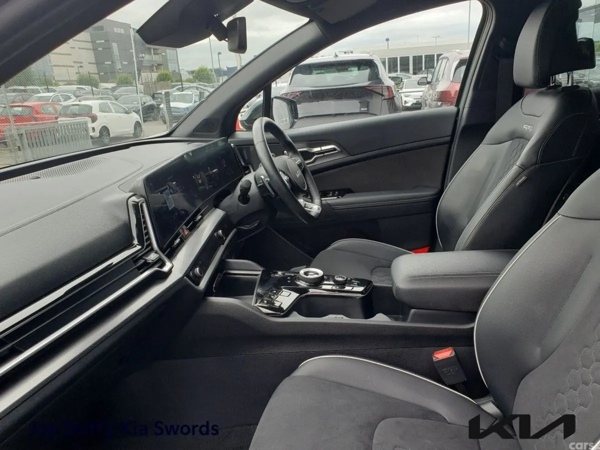Kia Sportage SUV, Petrol Hybrid, 2024, Green