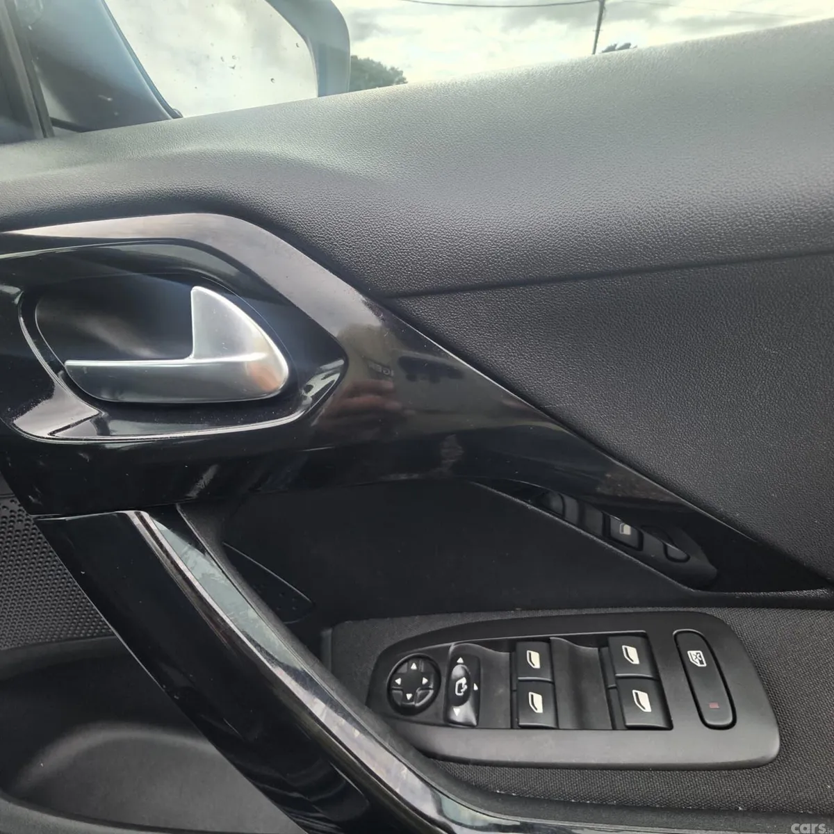 Peugeot 208 Hatchback, Petrol, 2018, Blue