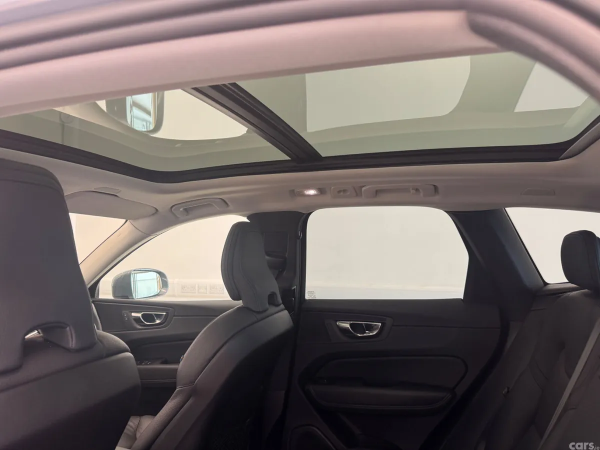 Volvo XC60 SUV, Petrol Plug-in Hybrid, 2024, Grey