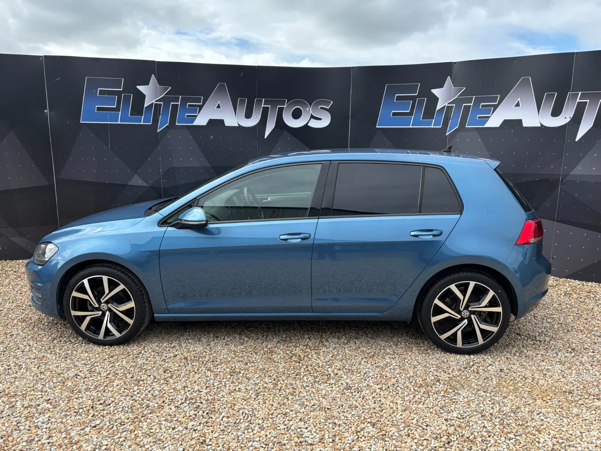 Volkswagen Golf Hatchback, Petrol, 2015, Blue