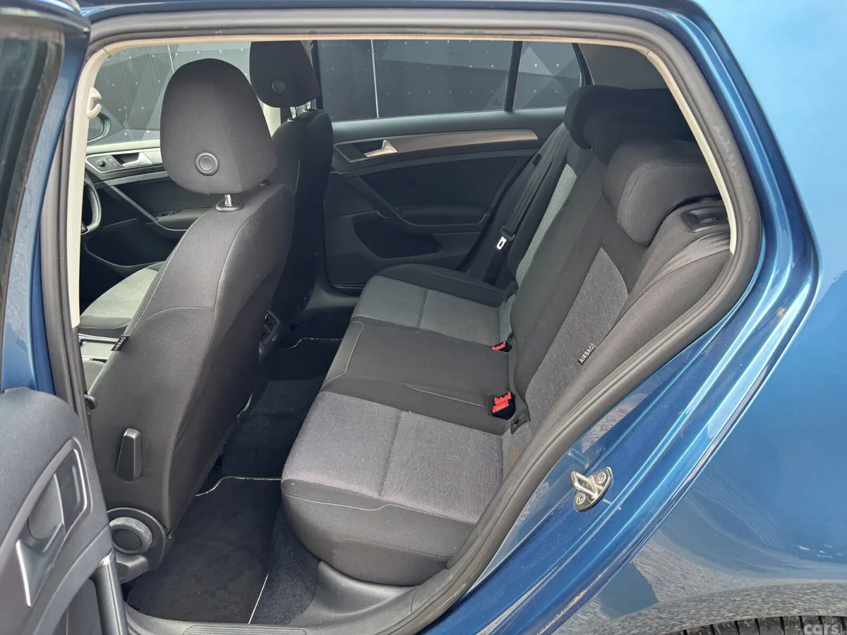 Volkswagen Golf Hatchback, Petrol, 2015, Blue