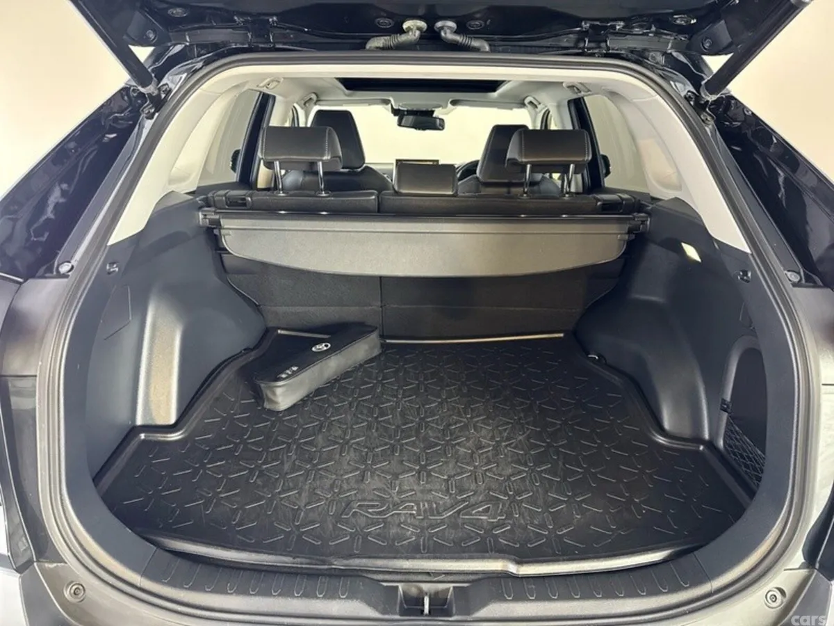 Toyota RAV4 SUV, Petrol Hybrid, 2022, Black