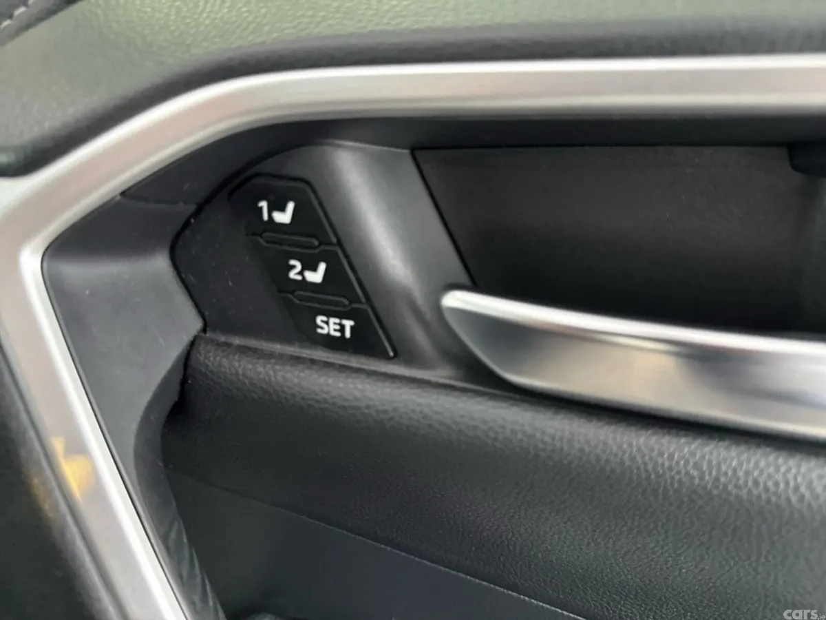 Toyota RAV4 SUV, Petrol Hybrid, 2022, Black