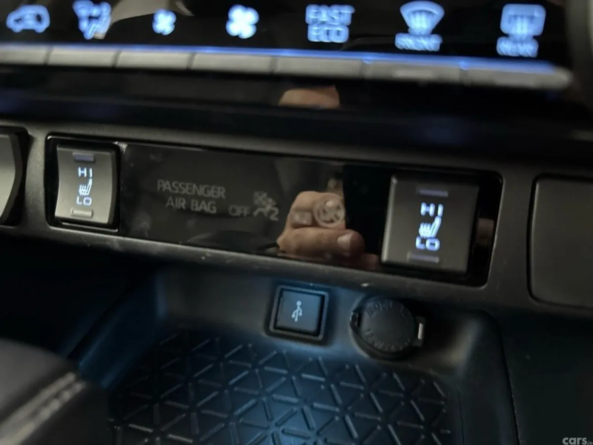 Toyota RAV4 SUV, Petrol Hybrid, 2022, Black