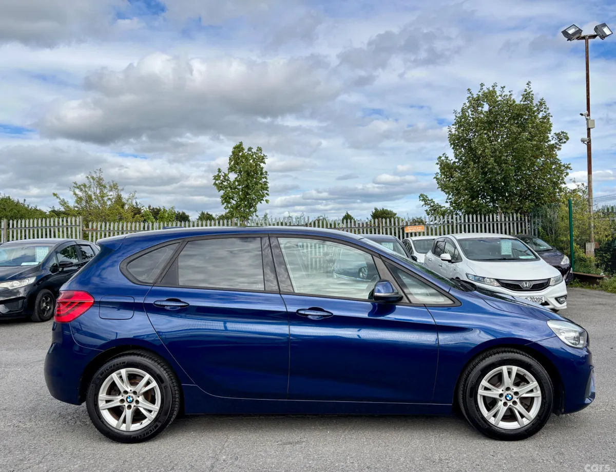 BMW 2-Series Hatchback, Diesel, 2017, Blue