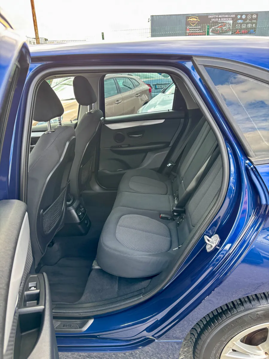 BMW 2-Series Hatchback, Diesel, 2017, Blue