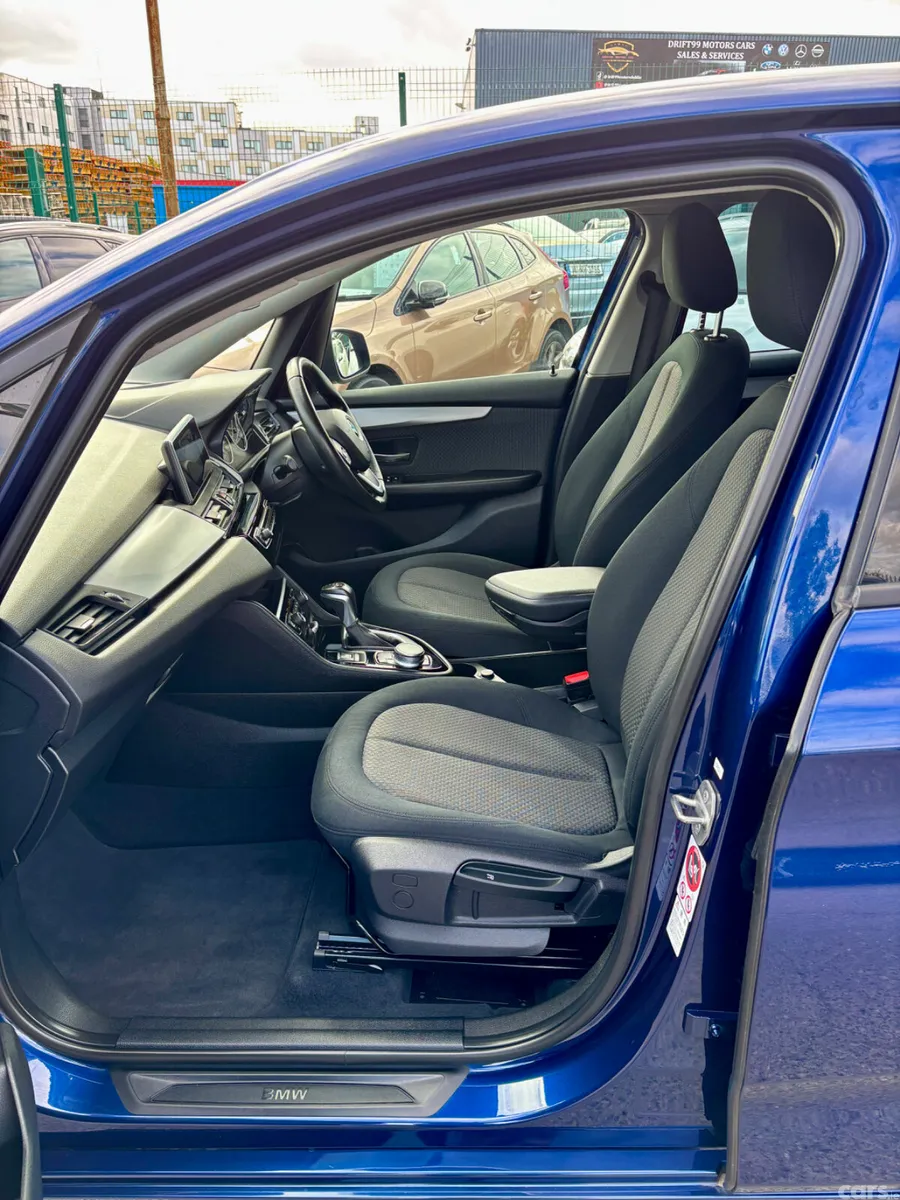 BMW 2-Series Hatchback, Diesel, 2017, Blue