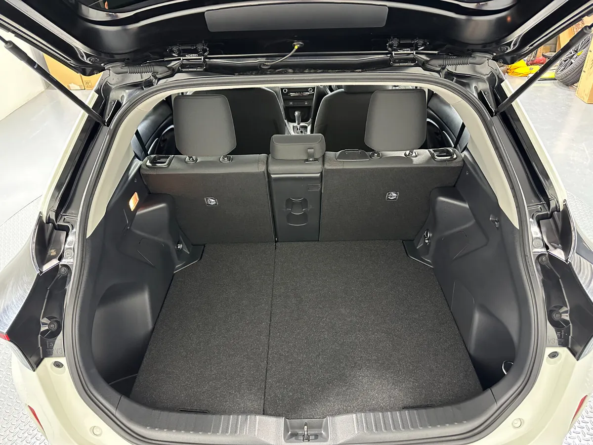 Toyota Yaris Cross SUV, Petrol, 2021, White