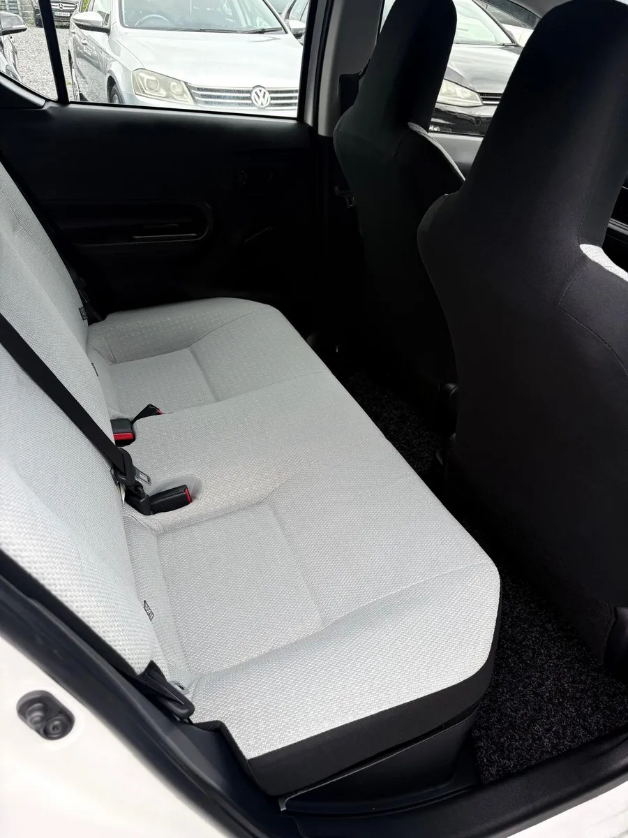 Toyota Aqua Hatchback, Petrol Hybrid, 2015, White