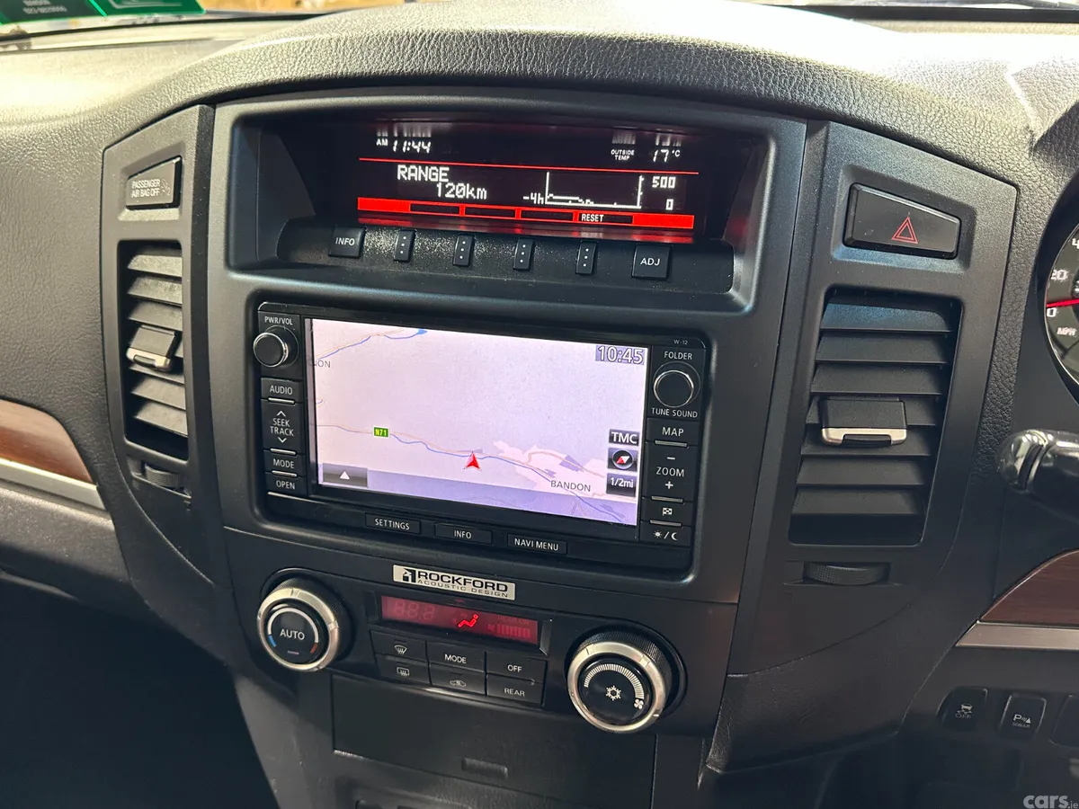 Mitsubishi Pajero SUV, Diesel, 2014, Black