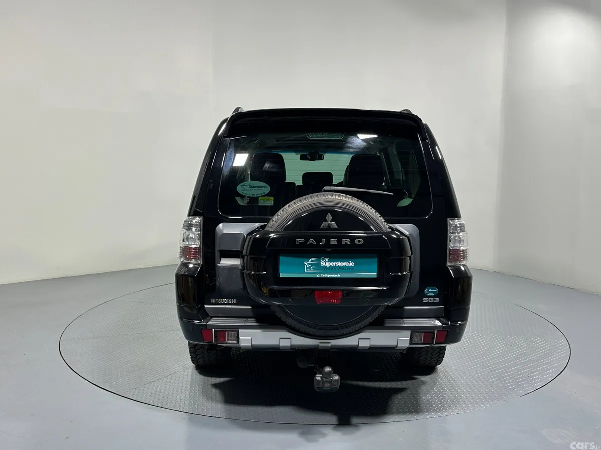Mitsubishi Pajero SUV, Diesel, 2014, Black