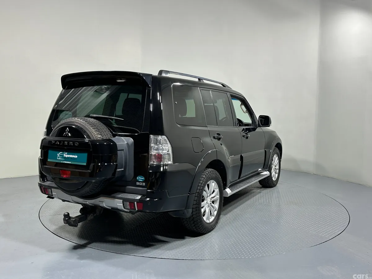 Mitsubishi Pajero SUV, Diesel, 2014, Black
