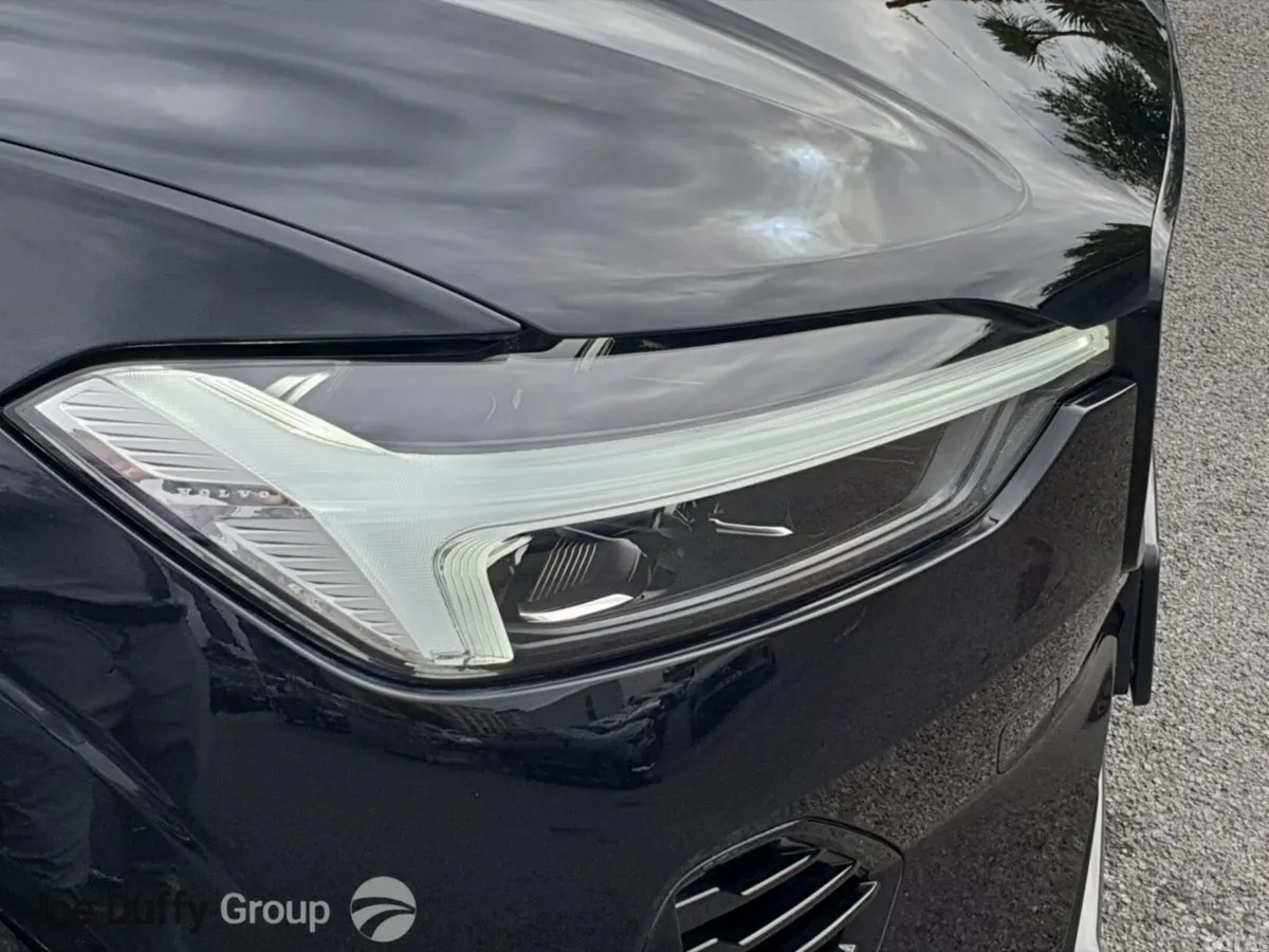 Volvo XC60 SUV, Petrol Plug-in Hybrid, 2026, Black