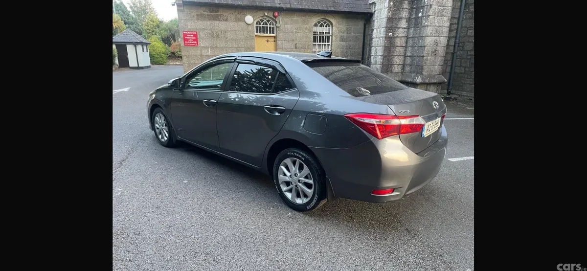 Toyota Corolla Saloon, Diesel, 2014, Grey